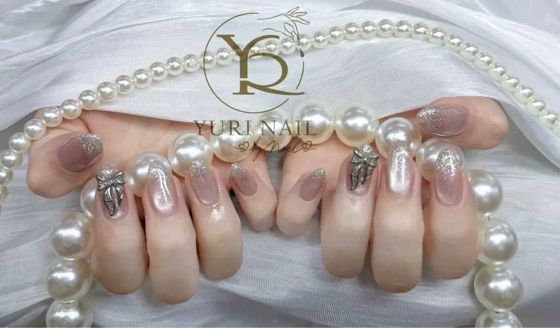 ネイル チークネイル フットネイル フレンチネイル グラデーション キラキラネイル ハンドネイル フットネイル ハンドケア YURI Nail Funabashiのネイルデザイン