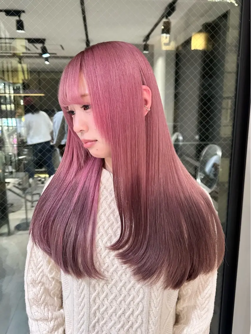 カラー ヘアカラー ルナ/ハイトーン /レイヤーカットのヘアスタイル
