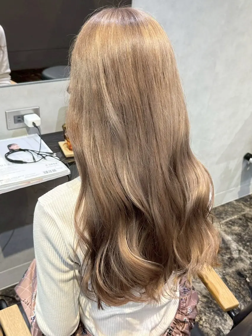 ロング カラー カット ヘアカラー トリートメント 透明感カラー/パーマ 🌀アオノのヘアスタイル