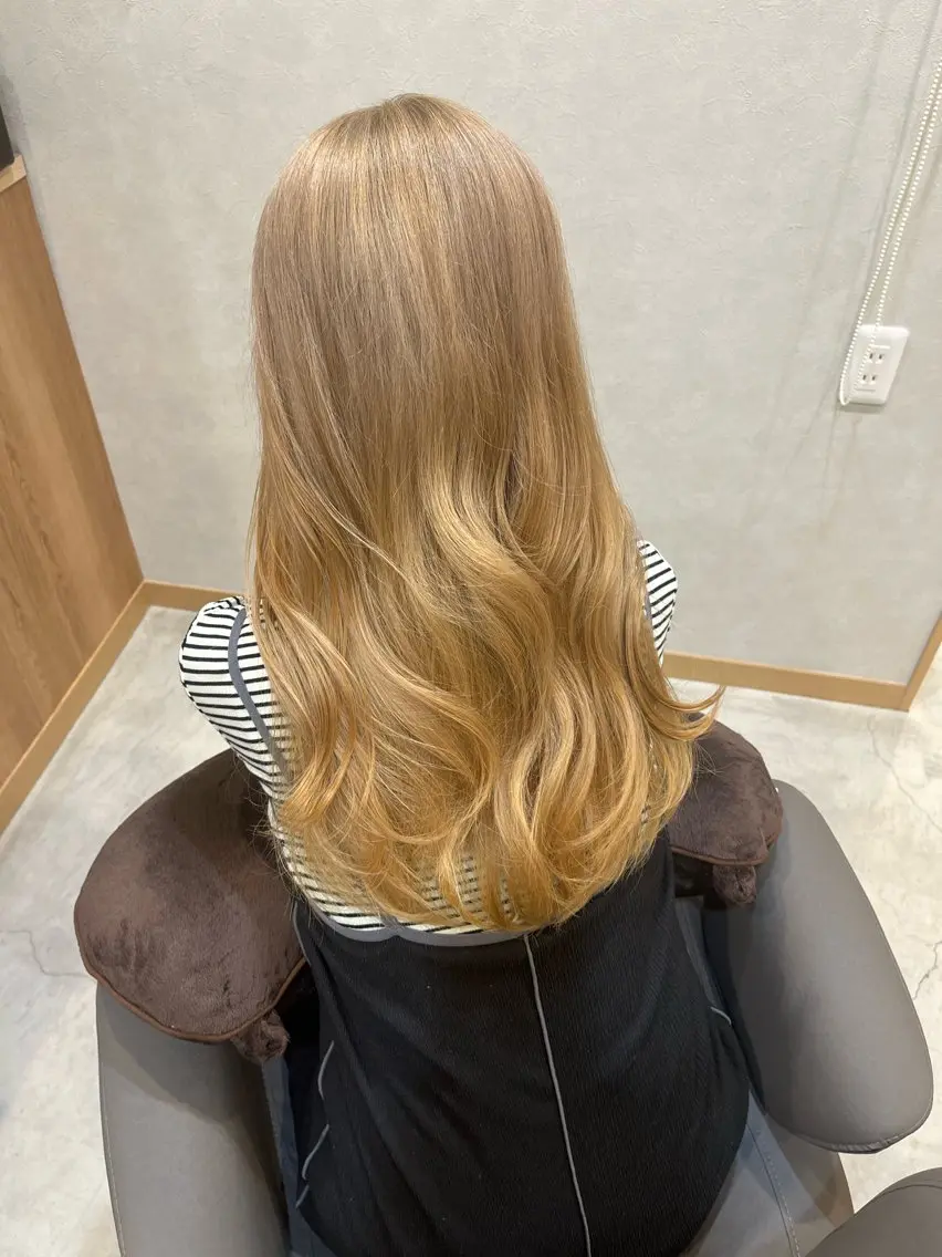 ロング 中城 叶子のヘアスタイル