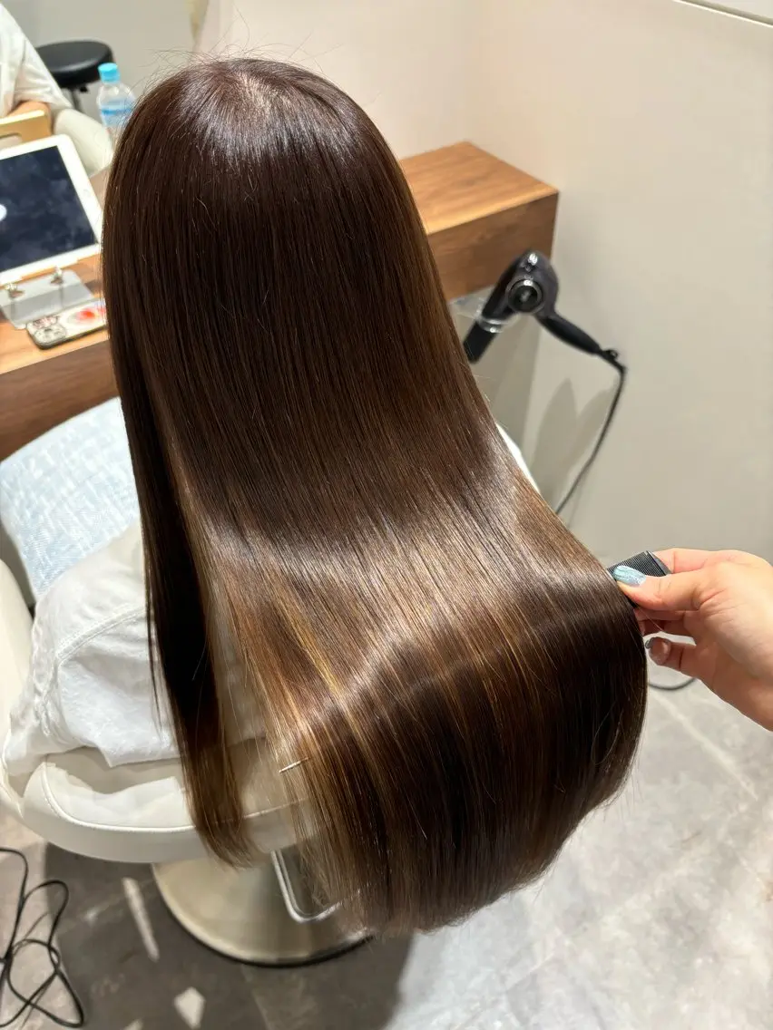 ロング ヘアカラー トリートメント 美髪ヘア 🤍erikaのヘアスタイル