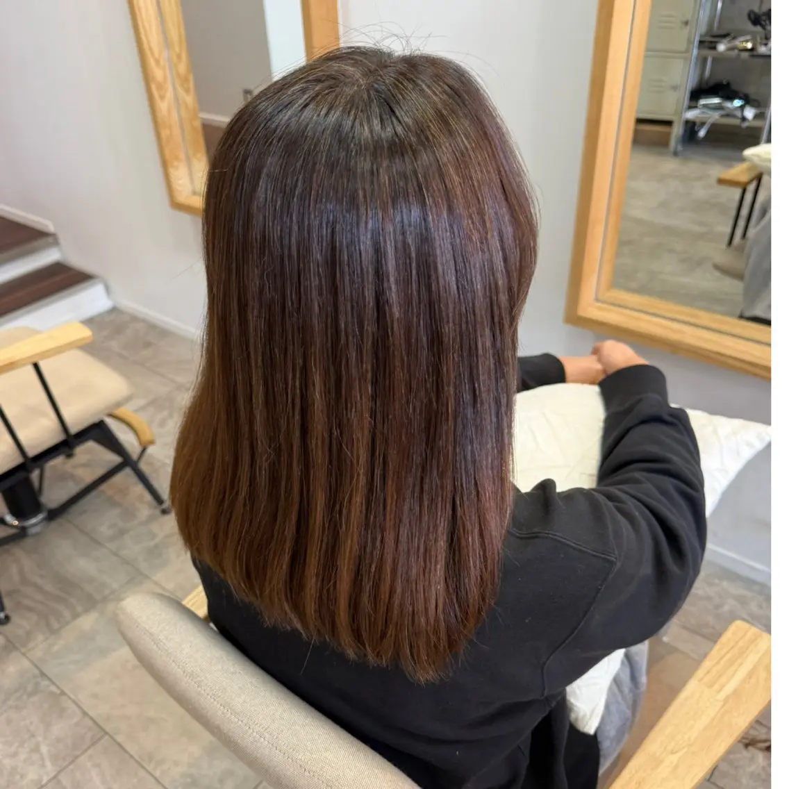 ロング カット 縮毛矯正 沢登 穂乃香のヘアスタイル
