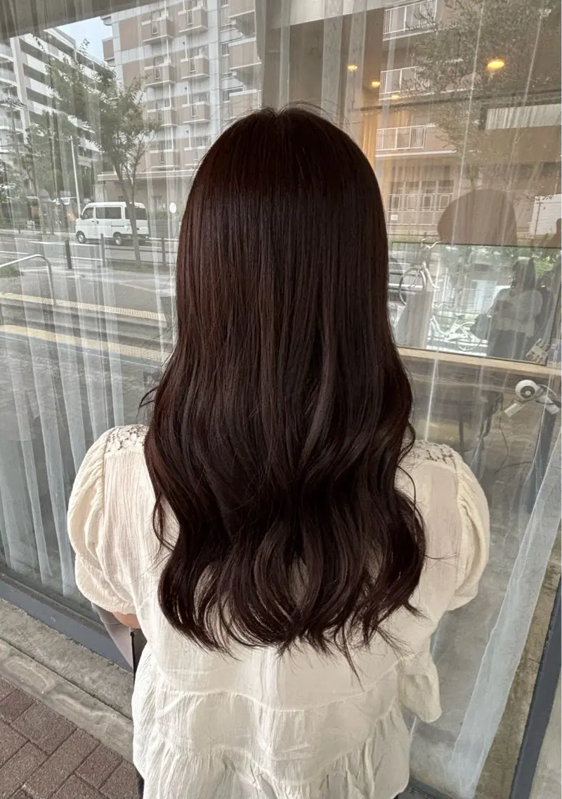 セミロング カラー 澁谷 彩音のヘアスタイル