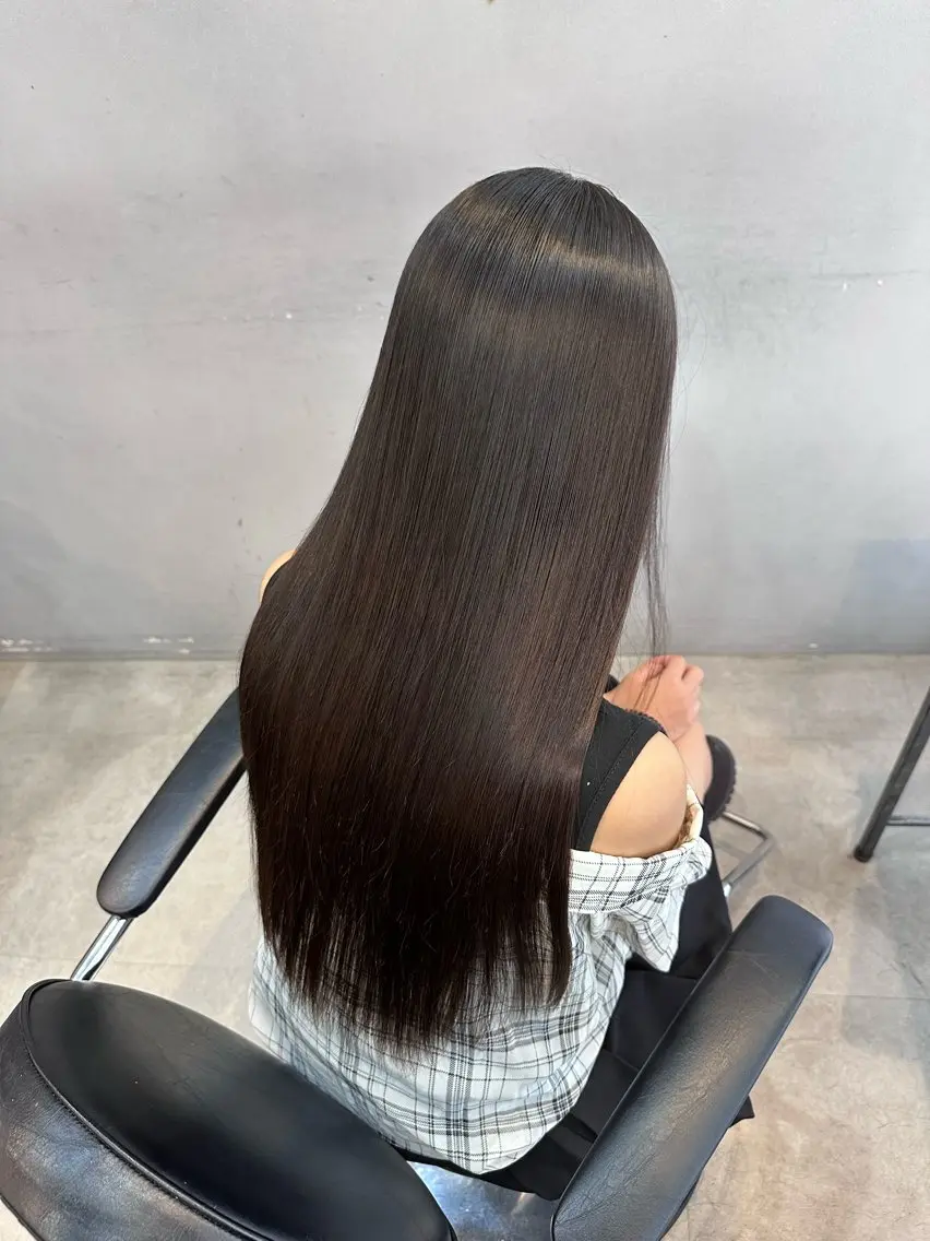 学生さん限定クーポンU24 カット+髪質改善ストレート+前処理トリートメント16,800→￥13900の写真