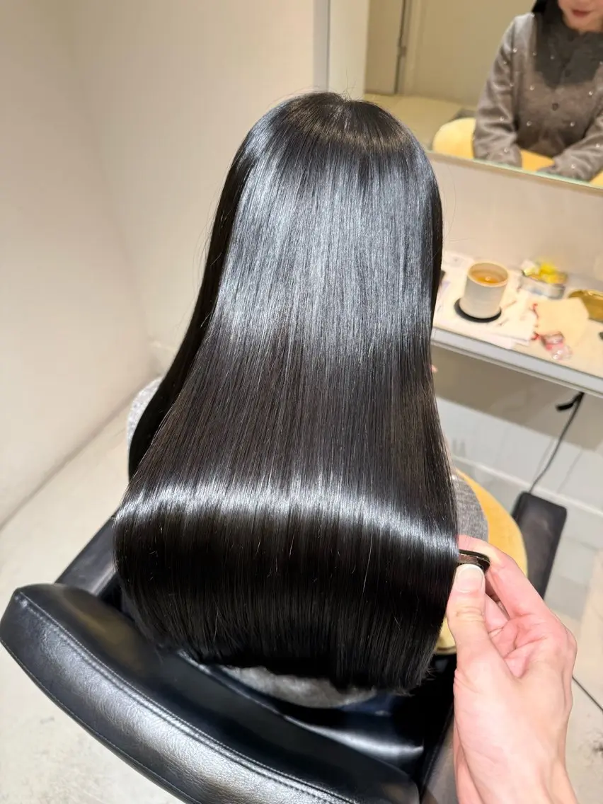 【圧倒的艶髪へ👑🫧】髪質改善ストレート+内部補修Tr ＋メンテナンスカットの写真