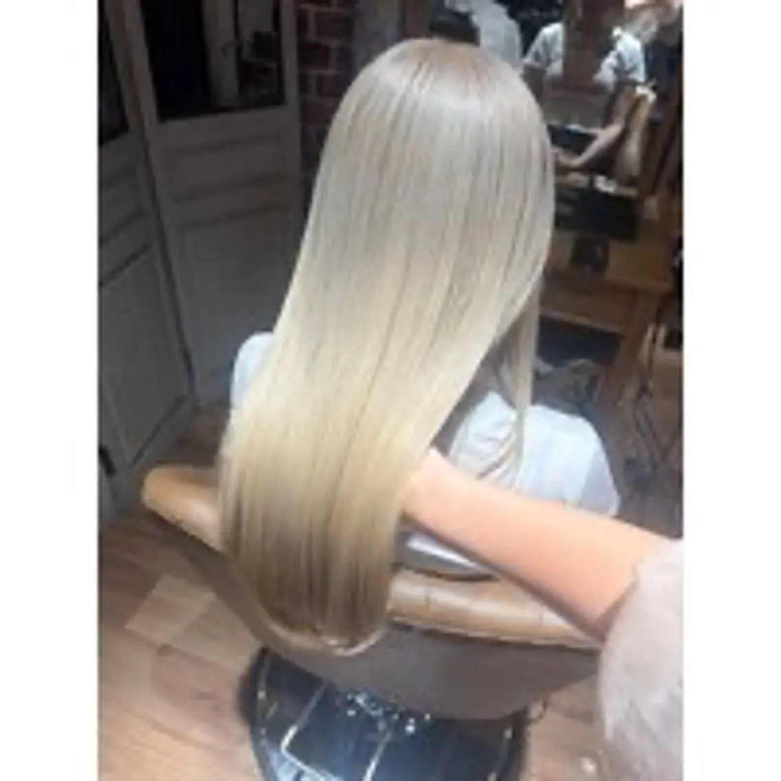 ロング カット ヘアカラー トリートメント 高口 小春のヘアスタイル