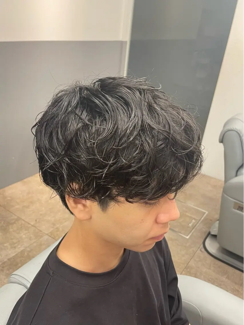 パーマ メンズ メンズパーマ メンズ特化美容師 ⭐️ヤマモトのヘアスタイル