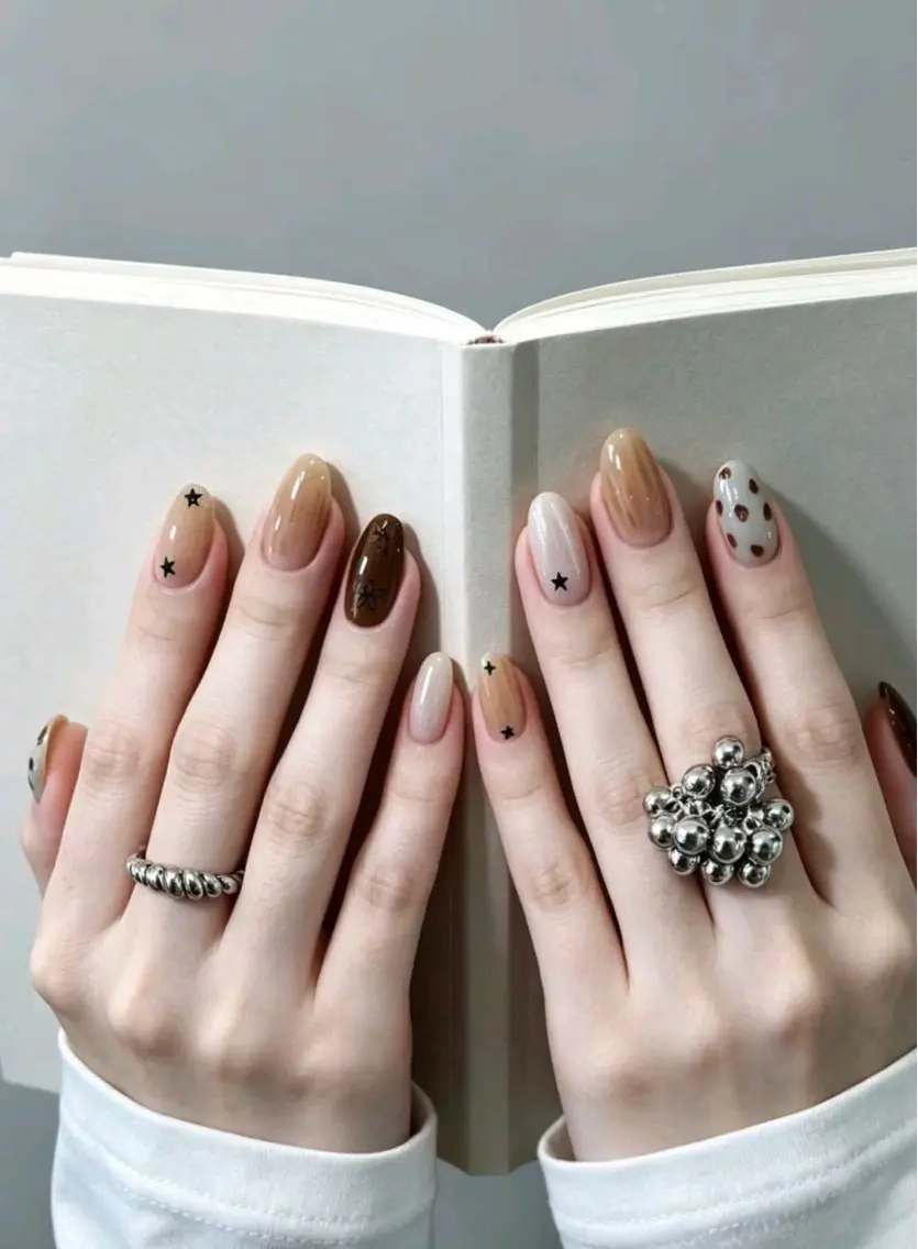 ネイル フレンチネイル グラデーション 韓国ネイル ラメ(グリッター) マグネットネイル ハンドネイル Lumi de nailsのネイルデザイン