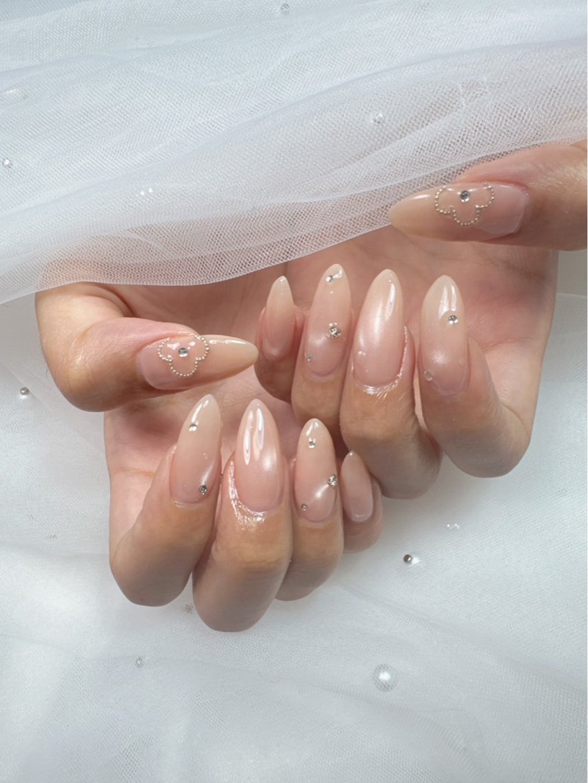 ネイル アートネイル チークネイル フレンチネイル ジェルネイル ガラスフレンチ ハンドネイル Queeens nailのネイルデザイン