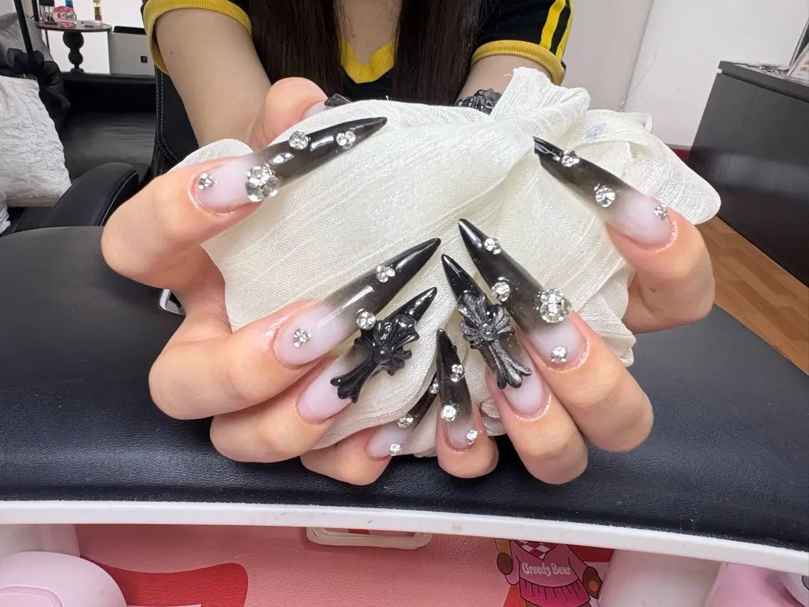ネイル RURI HANAのネイルデザイン