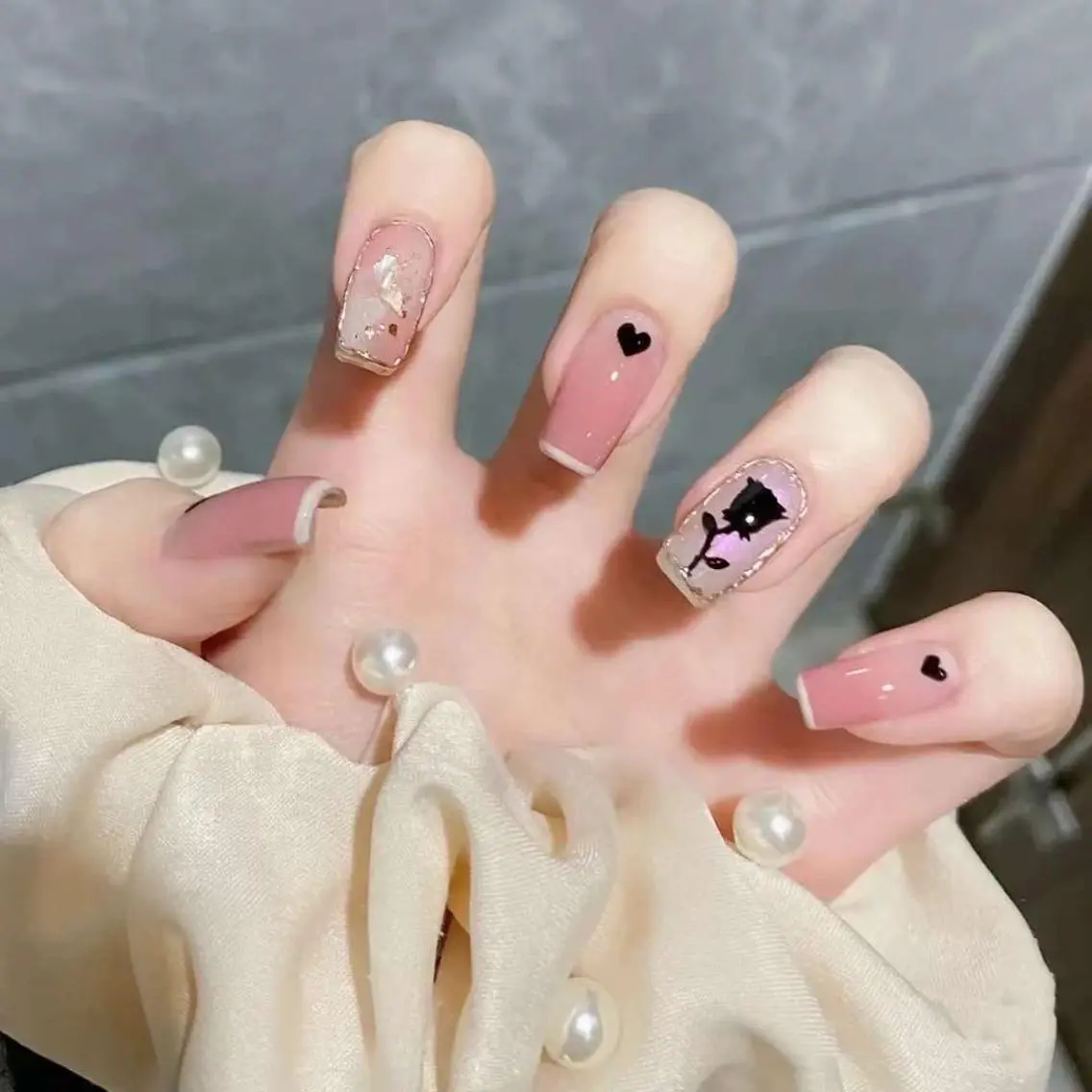 ネイル VIVIAN リサのネイルデザイン