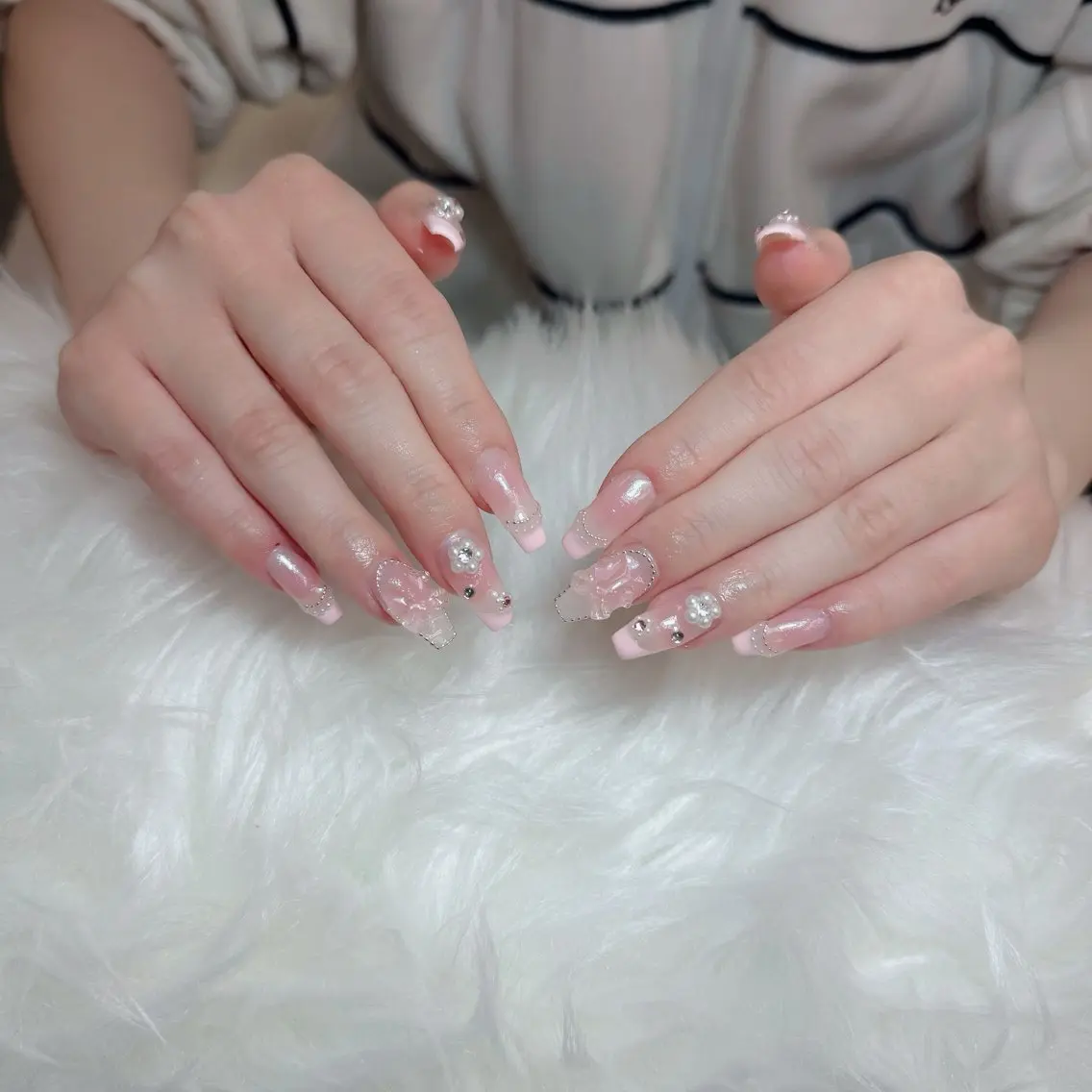 ネイル ジェルネイル 韓国ネイル マグネットネイル ネイルチップ 冬ネイル Lenie Nail Salonのネイルデザイン