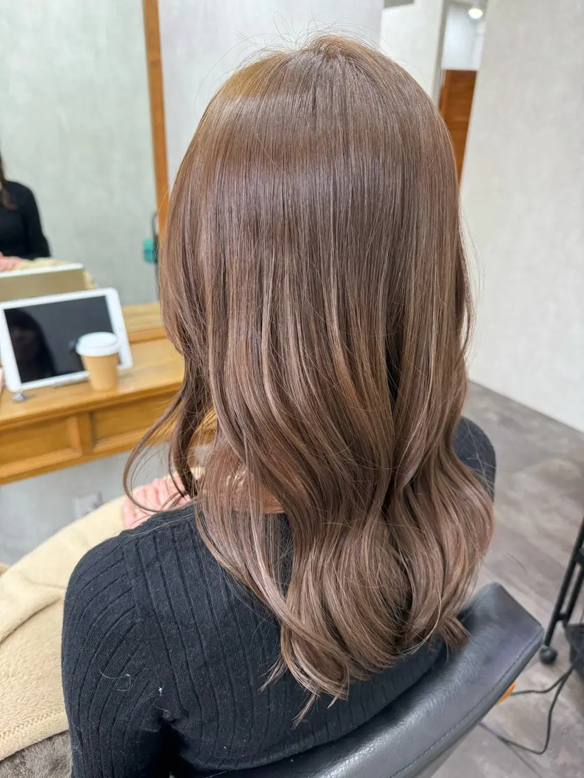 ミディアム カット ヘアカラー ヘッドスパ レイヤー🍓Sap 美桜🌸mioのヘアスタイル
