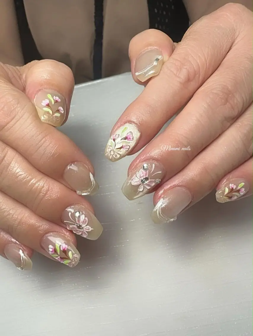 ネイル アートネイル オーロラネイル ガーリー キラキラネイル 韓国ネイル ハンドネイル Minami Nailsのネイルデザイン