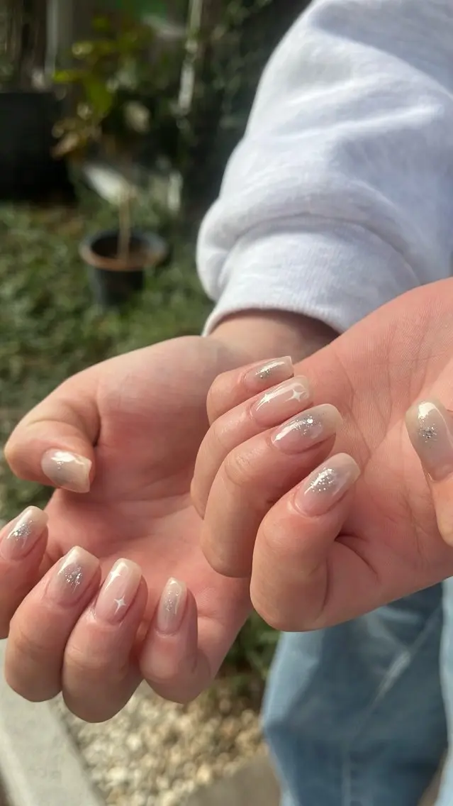 ネイル クリアネイル ジェルネイル 氷ネイル・うるうるネイル ニュアンスネイル シンプルネイル ハンドネイル SAKU nail 作島茜のネイルデザイン