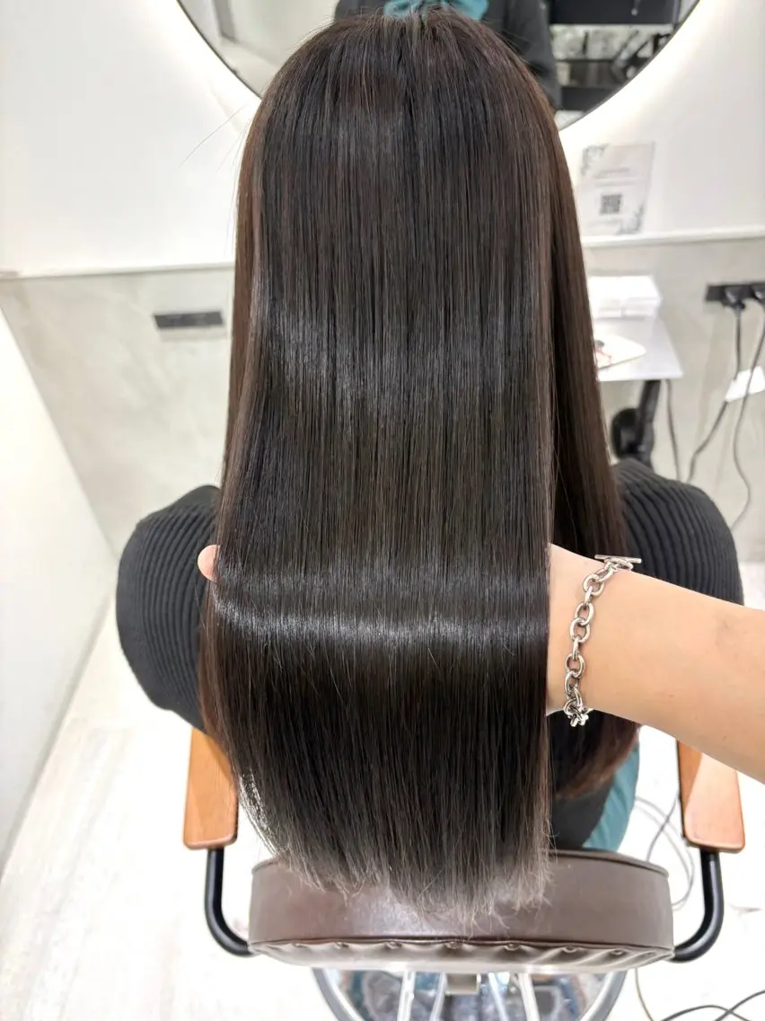 ロング 髪質改善 トリートメント 髪質改善 縮毛矯正/ レイヤー/銀座/本木のヘアスタイル