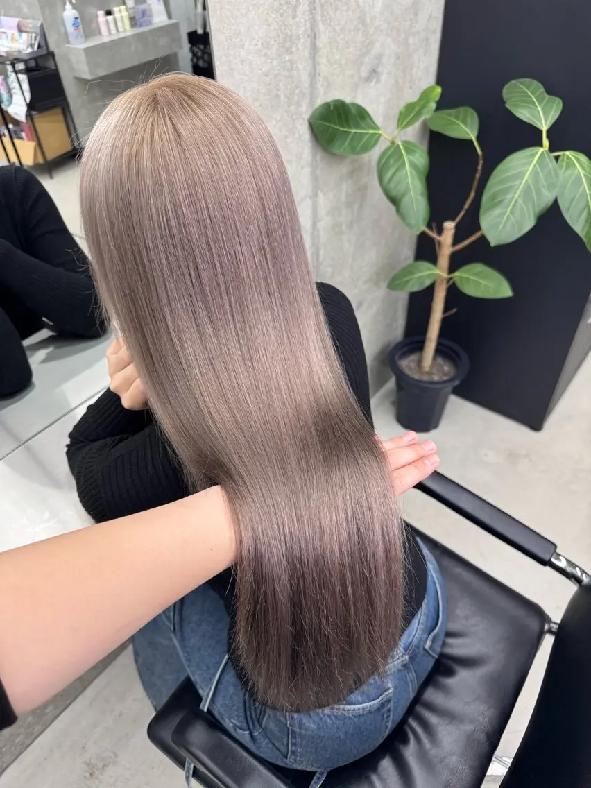 【❕お🉐メニュー❕】リタッチ含む全頭1ブリーチ➕透け感カラー➕クイックトリートメント付き🧴🫧の写真