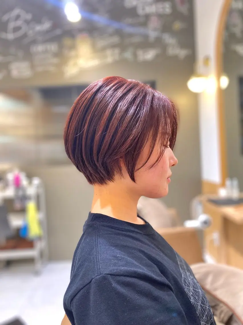 ショート カラー ショートボブ ブリーチ ブリーチなしカラー ボブ ショートヘア 坂井 茅聖のヘアスタイル