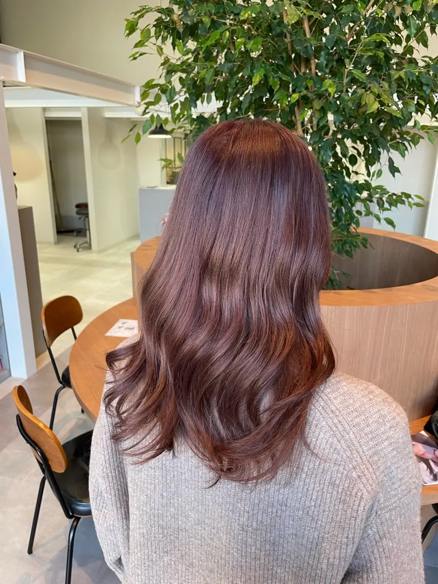 ミディアム カラー ブラウンカラー ピンクカラー ピンクブラウン ヘアカラー ayaka |トレンドヘアのヘアスタイル