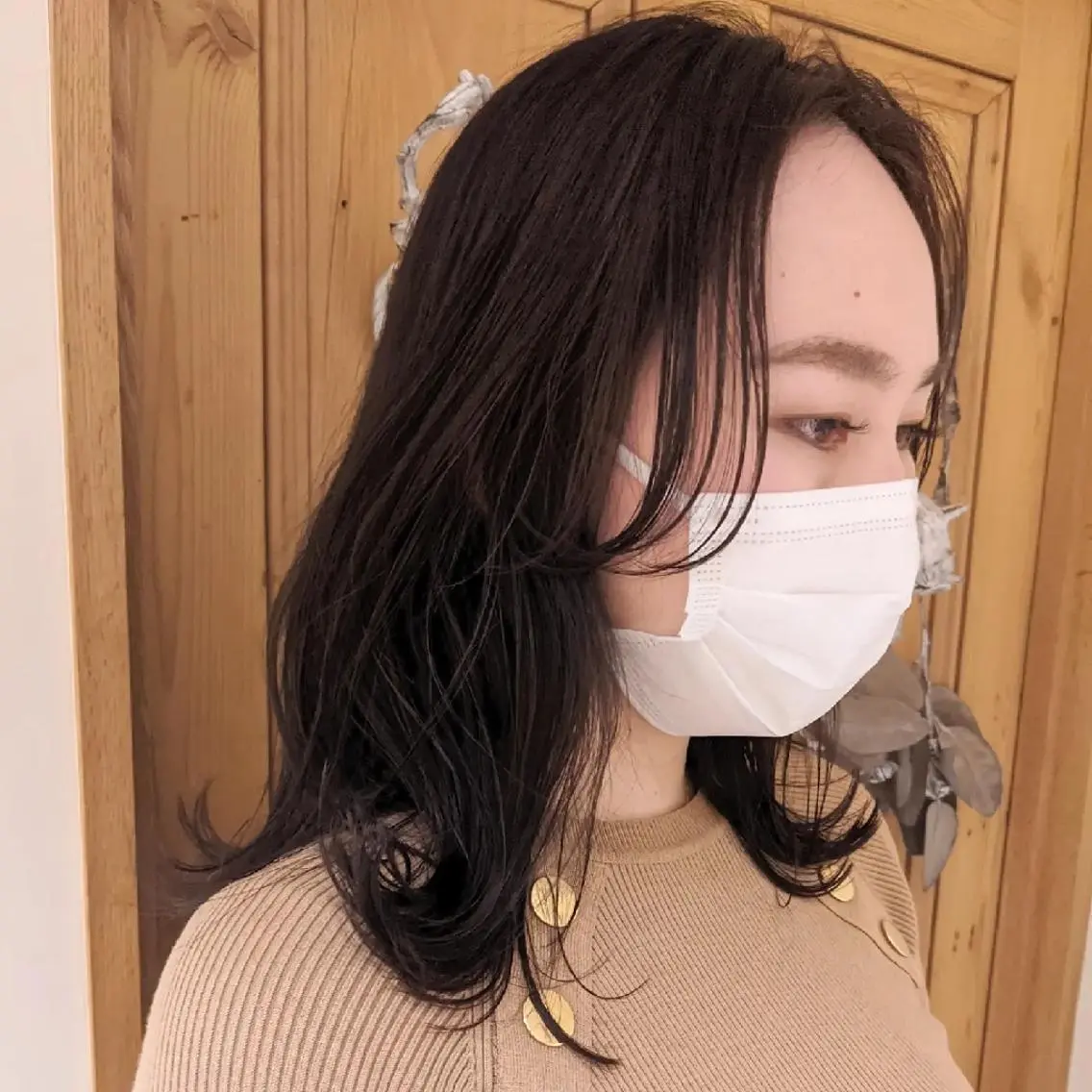 セミロング マエハラ ナナのヘアスタイル