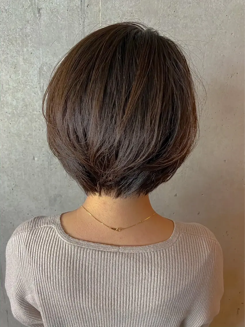ショート カット ヘアカラー トリートメント J /レイヤーカット /ショートボブのヘアスタイル