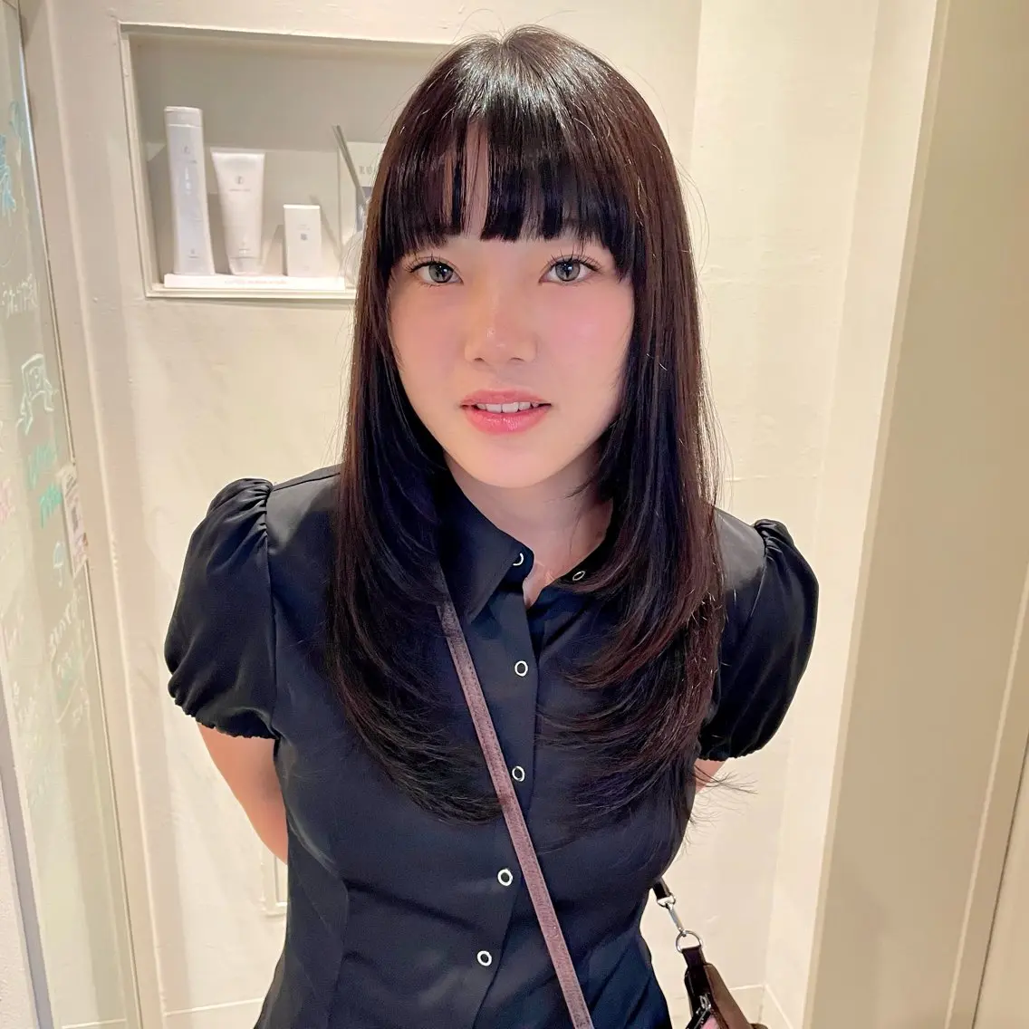 ロング カラー 顔まわりレイヤー レイヤーカット カット ヘアカラー なかがきはな/ボブ/ レイヤー/パーマのヘアスタイル