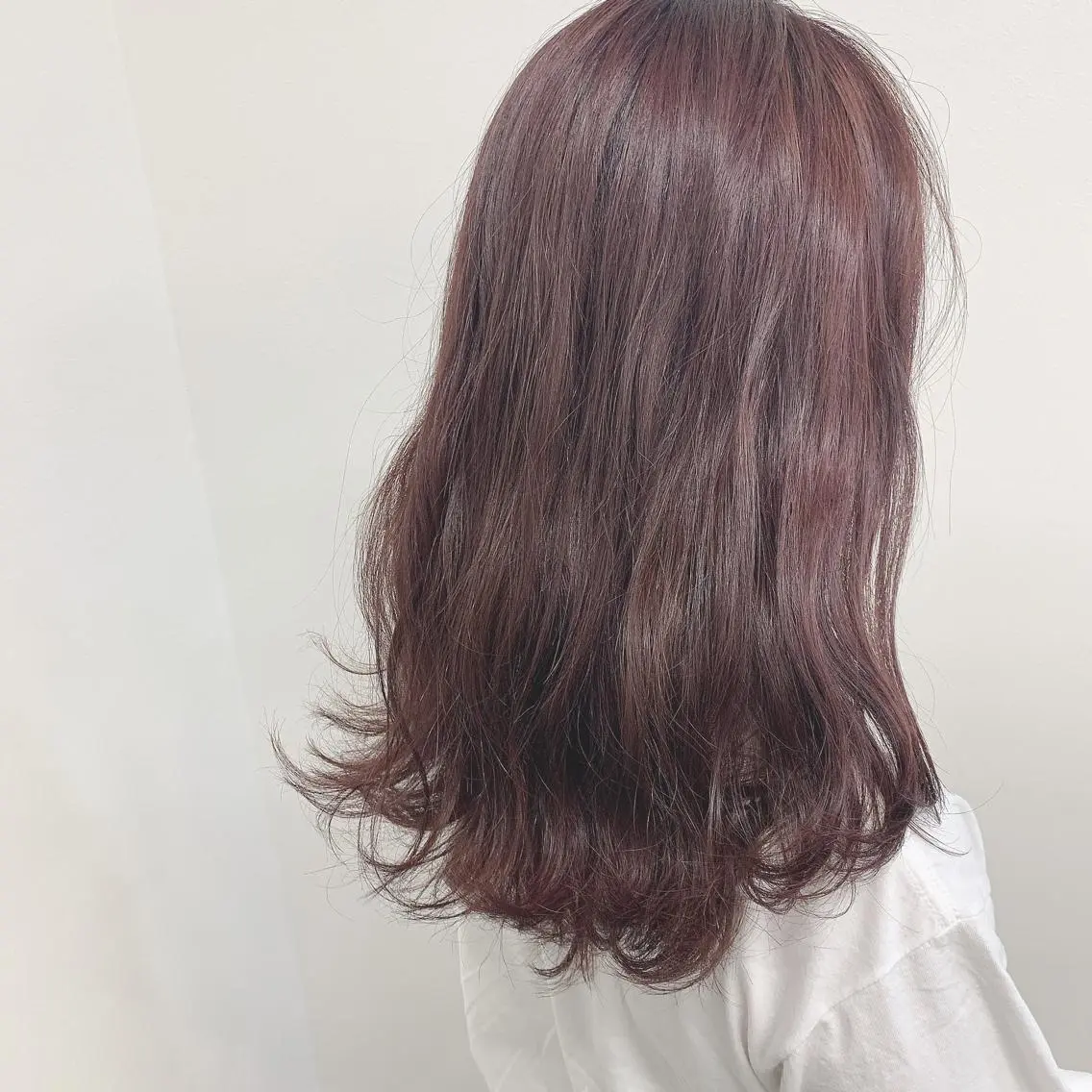セミロング カラー ピンクカラー ピンクパープル パープルカラー 松本 聖のヘアスタイル
