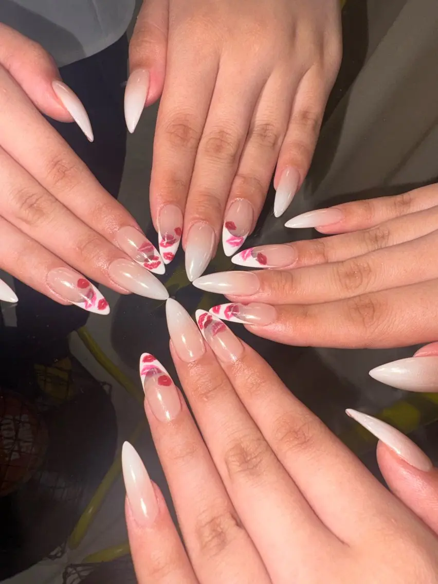 ネイル フレンチネイル グラデーション ミラーネイル シンプルネイル ホワイト ハンドネイル 33nail✴️栄 スミレ❇️Gel-xのネイルデザイン