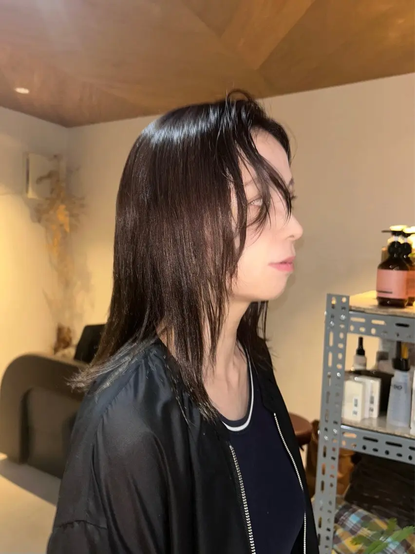 ミディアム カラー yokoyama hinanoのヘアスタイル