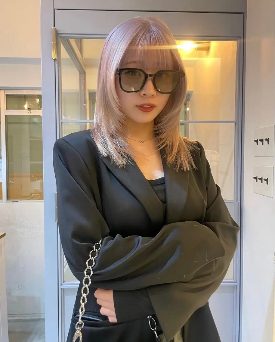 ミディアム カラー カット ヘアカラー トリートメント suvvy hairsalonのヘアスタイル