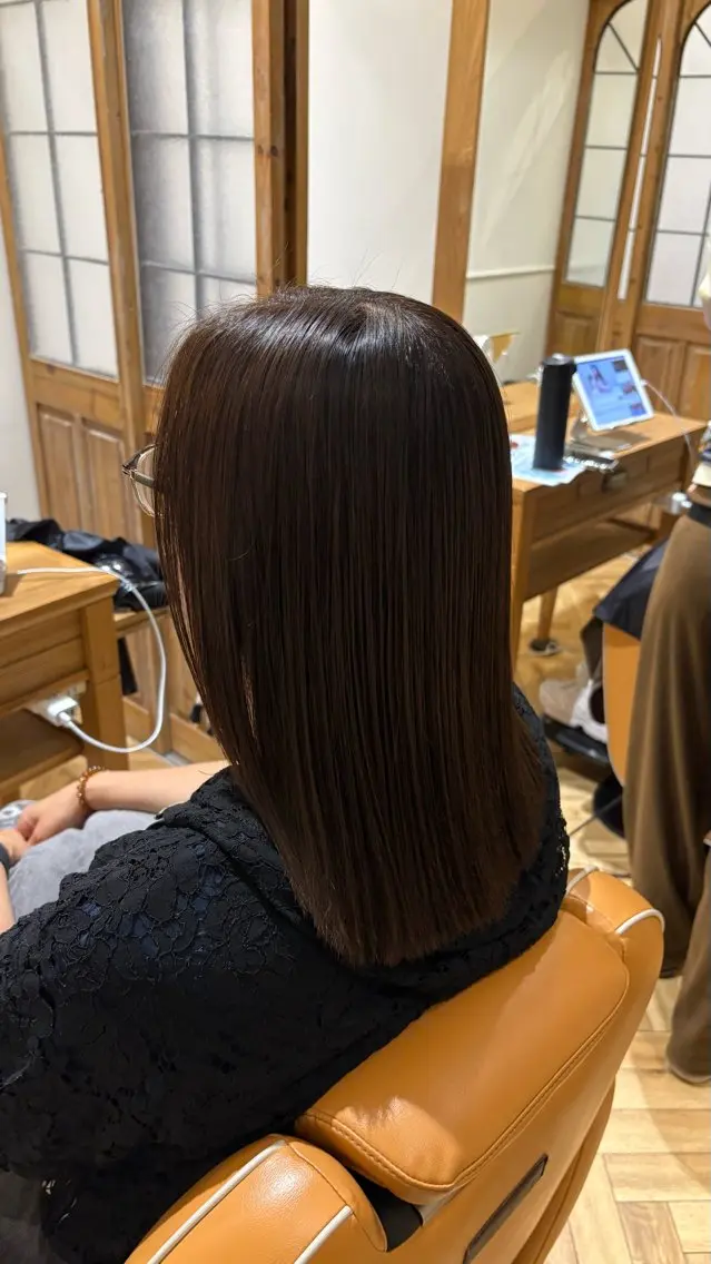 ミディアム カラー カット ヘアカラー 似合わせ 顔周りYUUGAのヘアスタイル