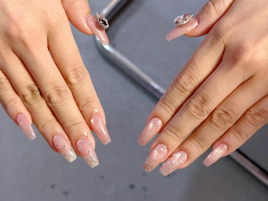 ネイル 渋谷T&B りお ロング無制限中💫のネイルデザイン