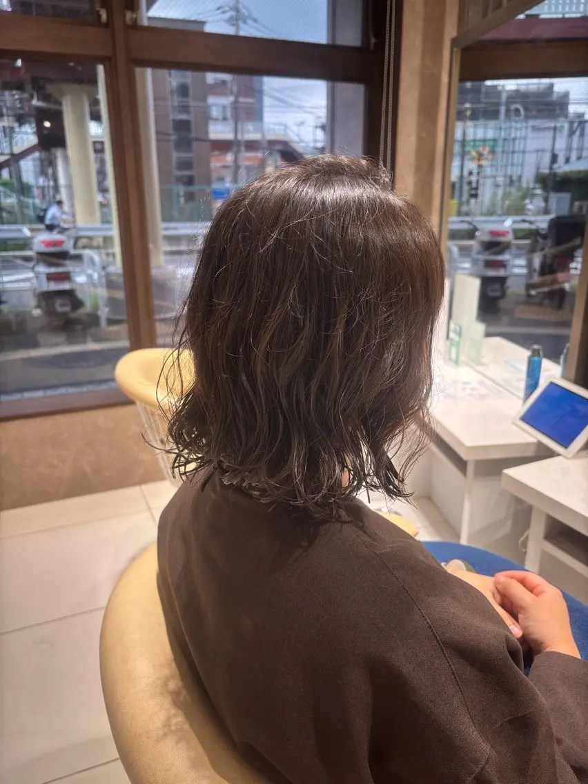 ミディアム パーマ 吉松 舞夏のヘアスタイル