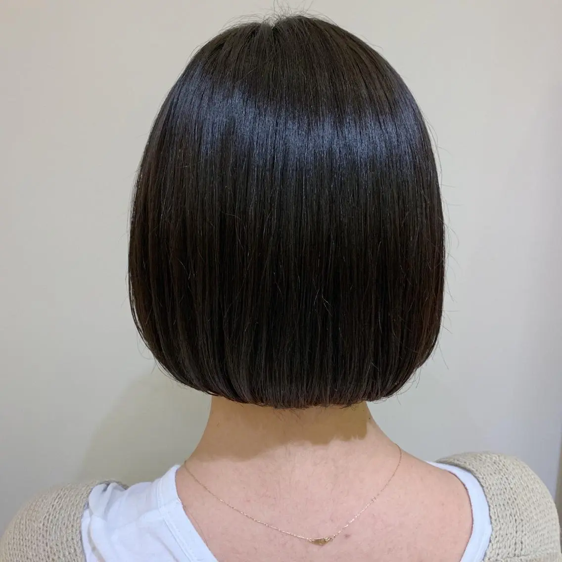 ショート カラー パーマ ヘアアレンジ 黒髪 透明感カラー グレージュ カット ヘアカラー トリートメント 松田 亮葉のヘアスタイル