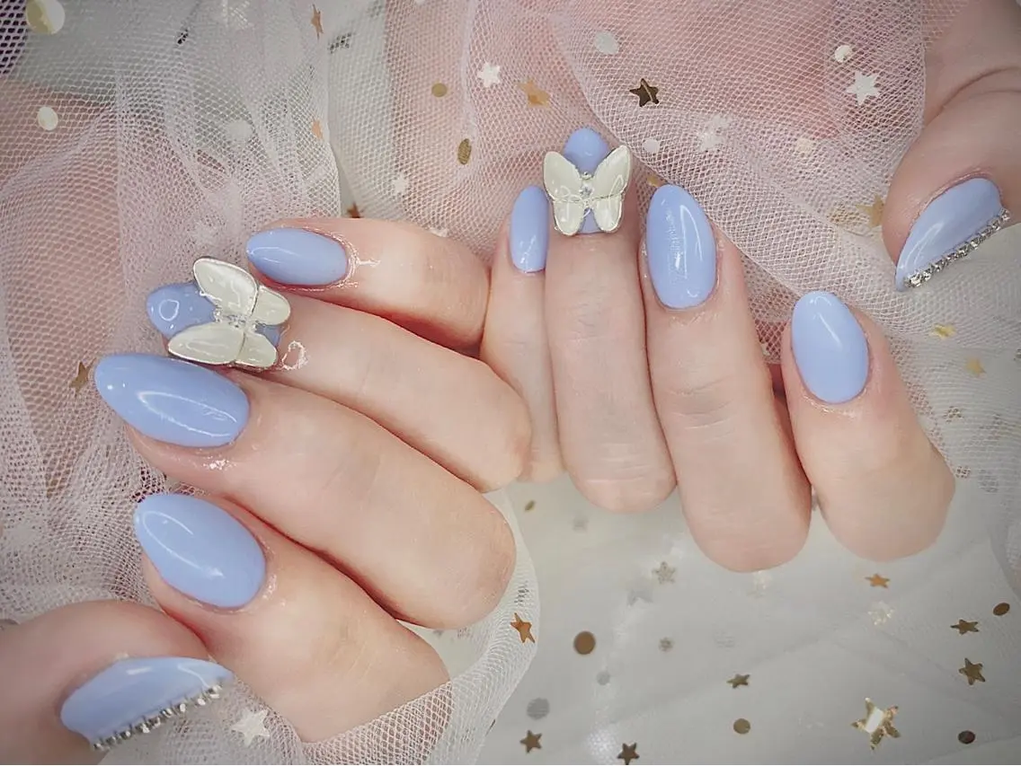 ネイル I-nailロング /ワンホン/キラキラのネイルデザイン