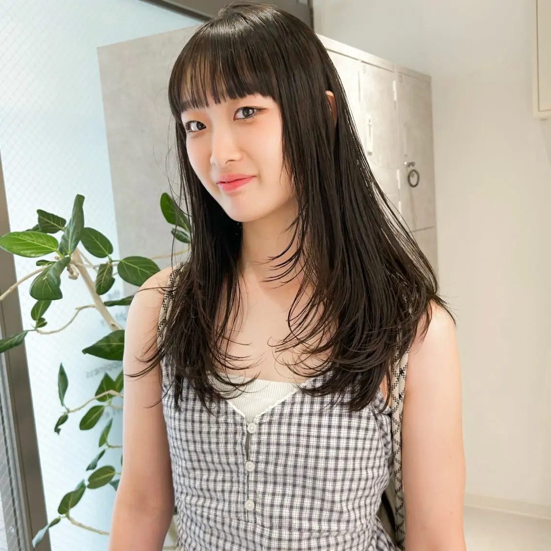ロング 韓国風ヘア レイヤーカット カット ダブルカラー,透け カラーHINARIのヘアスタイル