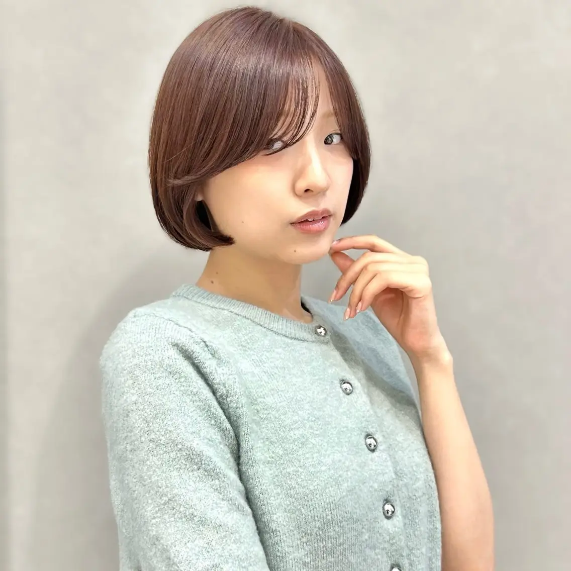 【当日限定・ロング料金なし】🍊全体カット+艶カラー✨高浸透超音波トリートメント付✨ぱつっとボブ/韓国風ボブ/透明感の写真