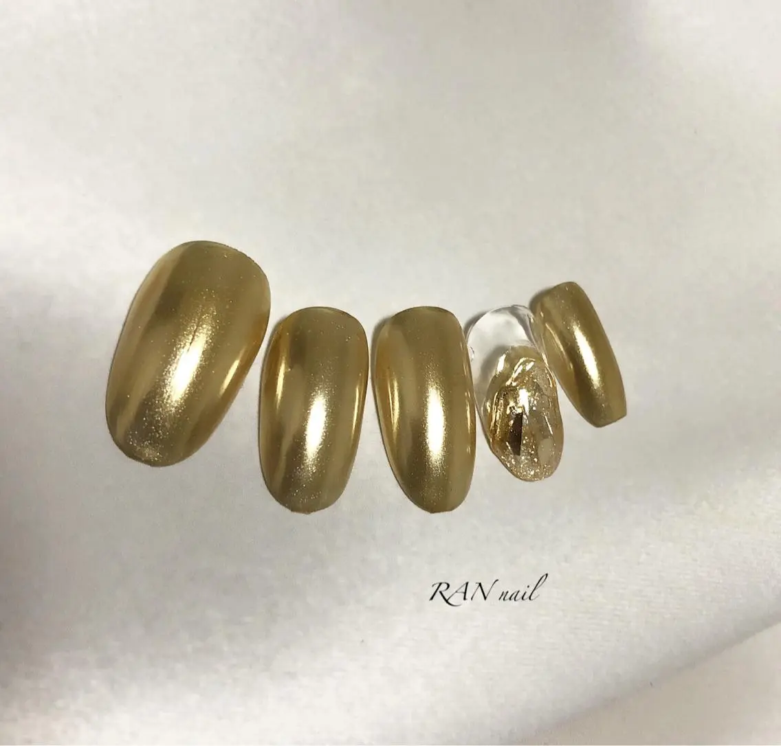 ネイル フットネイル フレンチネイル ガラスフレンチ キラキラネイル ミラーネイル RAN nailのネイルデザイン