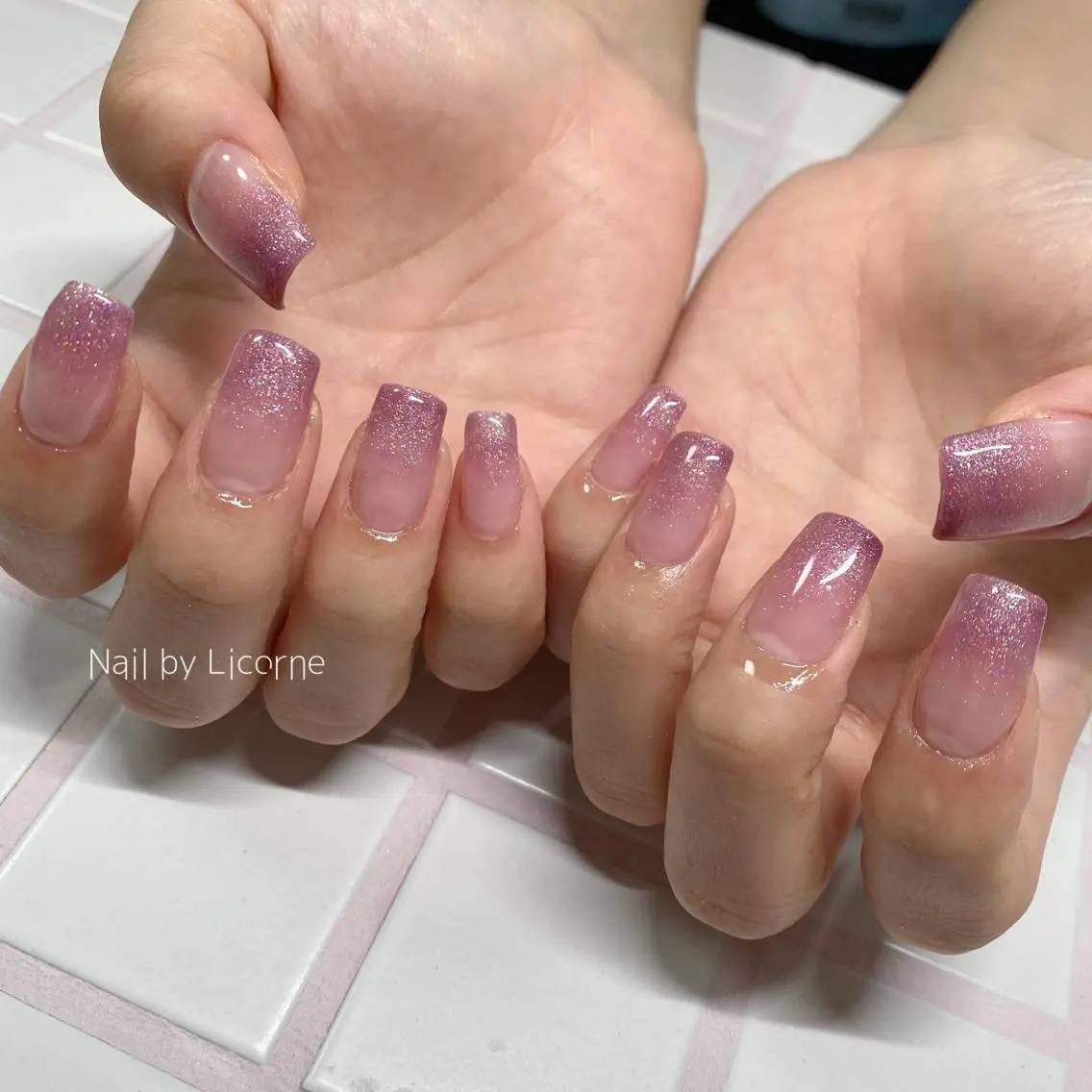 ネイル アートネイル オーロラネイル フレンチネイル グラデーション 氷ネイル・うるうるネイル ハンドネイル Nail by Licorneのネイルデザイン