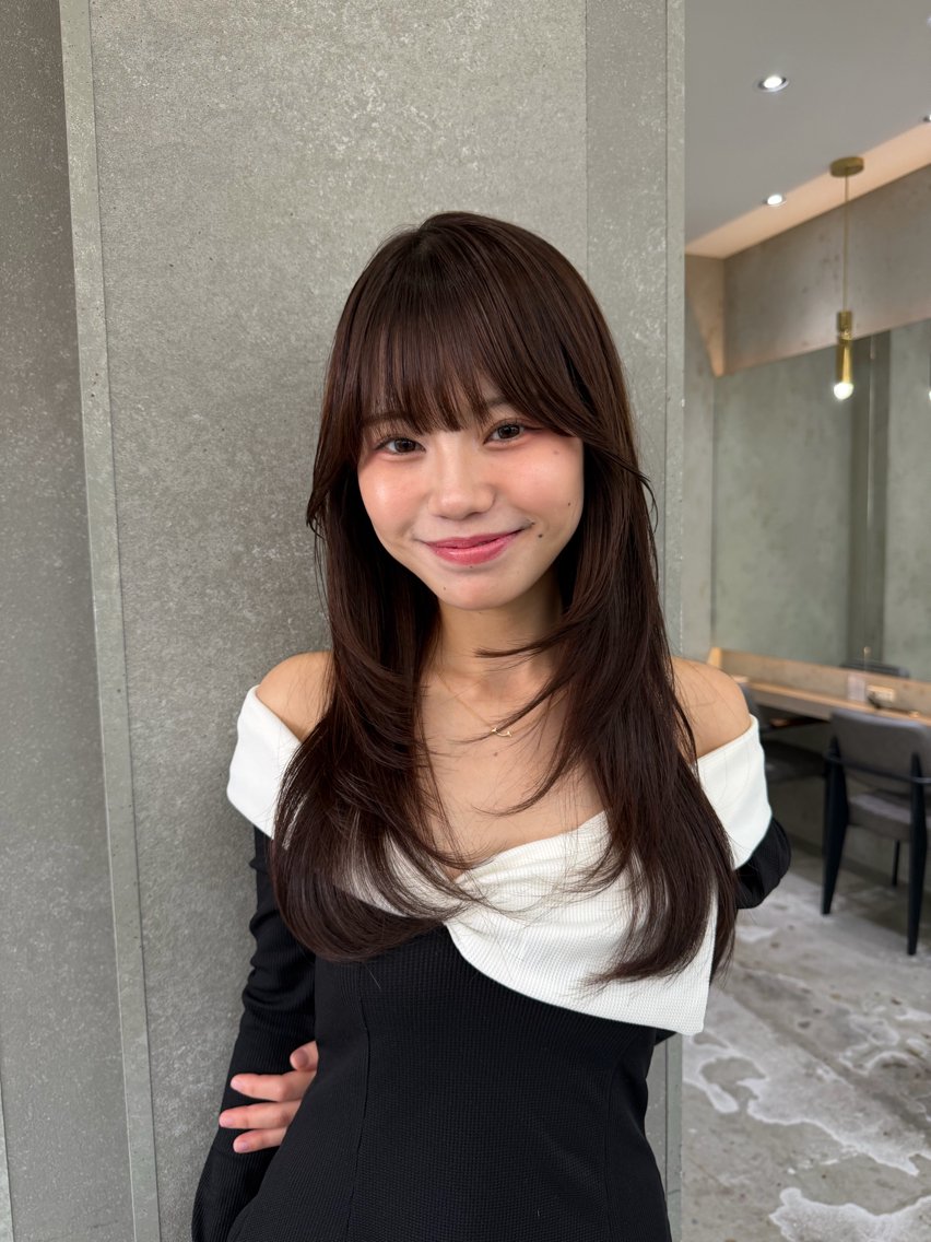 ロング カラー 顔まわりレイヤー 学生 韓国風ヘア レイヤーカット 小顔カット カット 縮毛矯正 トリートメント 縮毛矯正/レイヤー 髪質改善/ともきのヘアスタイル