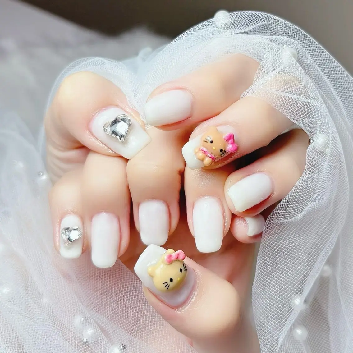 ネイル ハート ワンカラーネイル ハンドネイル Amour 🎀のネイルデザイン