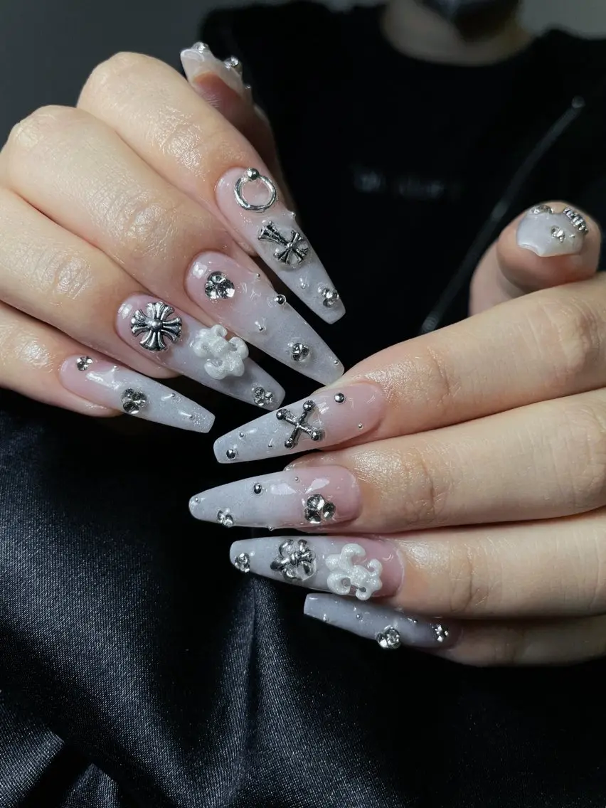 ネイル チークネイル 桜ネイル 長さ出し フットネイル ジェルネイル ハンドネイル YURI NAILのネイルデザイン