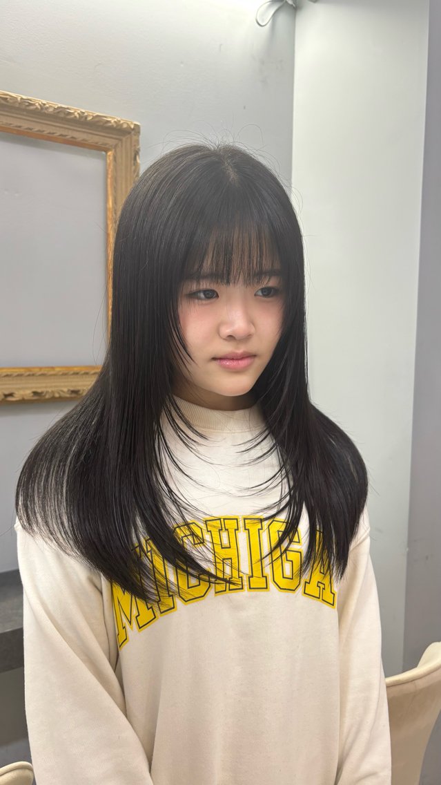セミロング カット 佐藤 宰 OZ桑野店のヘアスタイル