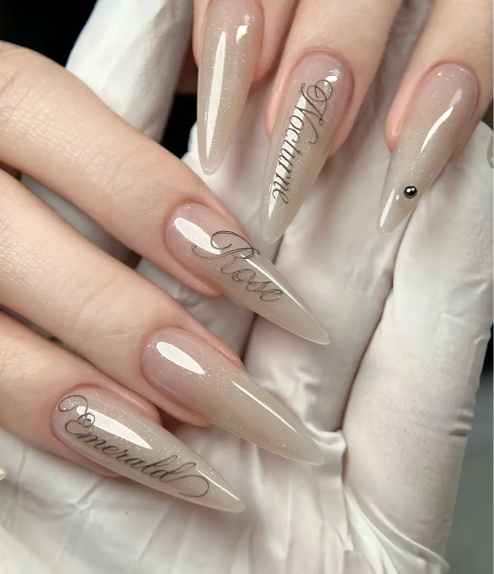 ネイル ハンドネイル Dione Nail きよみのネイルデザイン