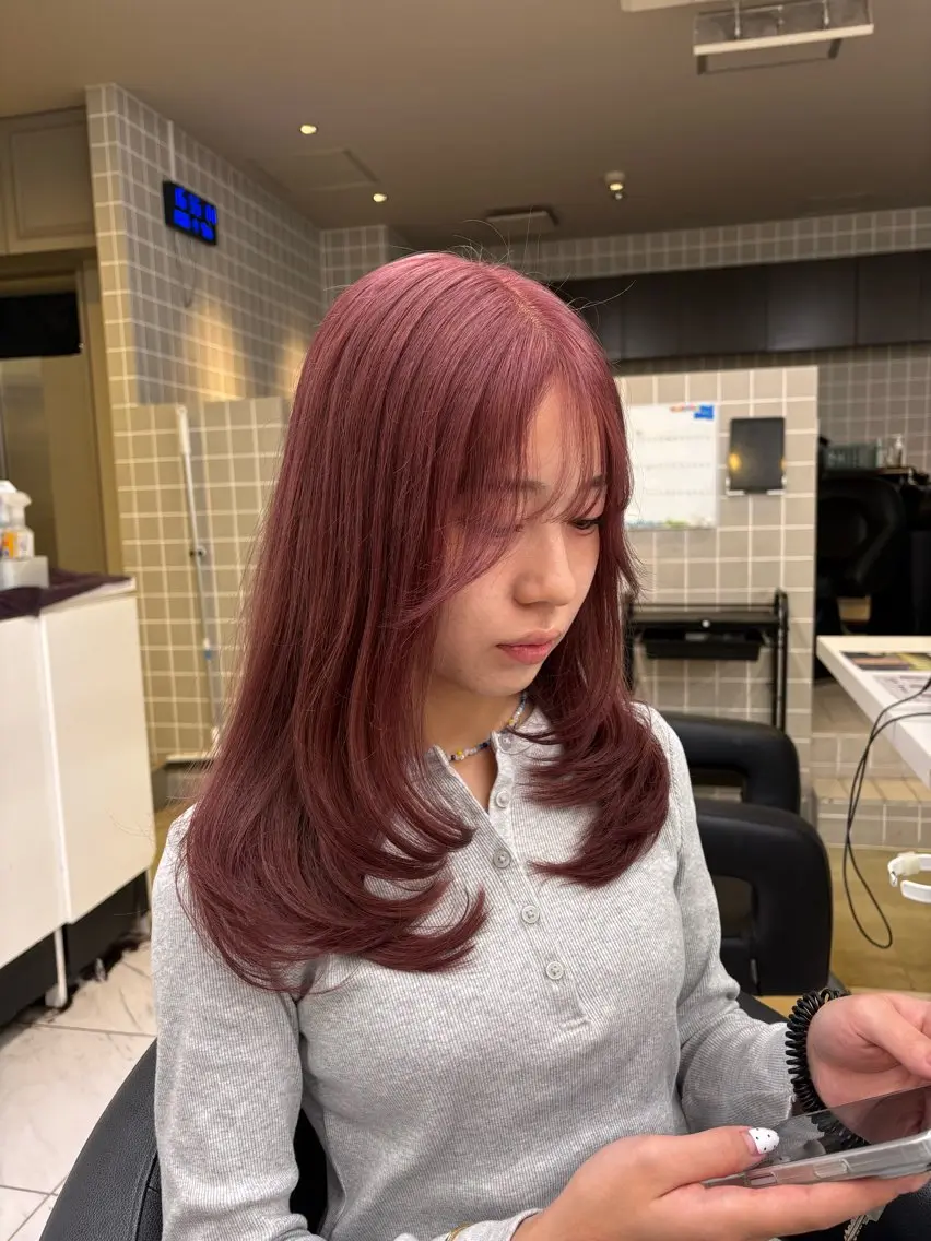 ロング カラー ベージュカラー ブリーチ 透明感カラー ダブルカラー ピンクカラー カット ヘアカラー ダブルカラー/縮毛/ ピンク/ベージュのヘアスタイル