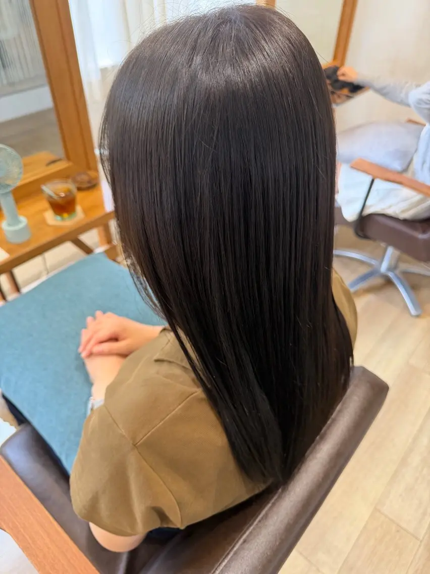 セミロング カラー RENA|透明感 カラー×癒しスパのヘアスタイル