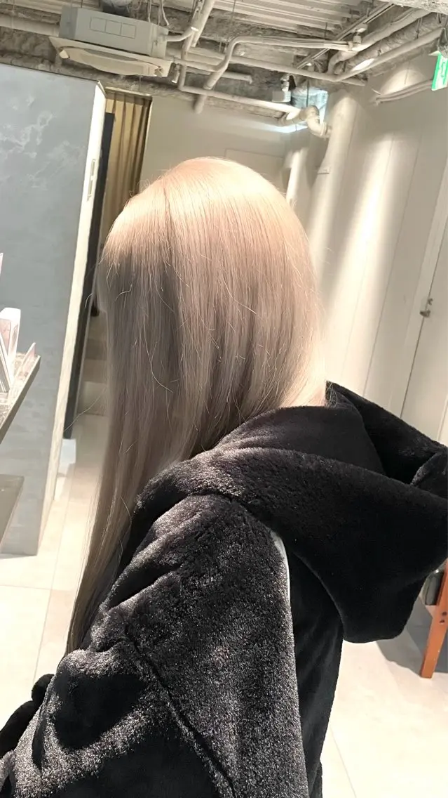 【平日限定】カット+5種配合☆再生美容液カラーの写真
