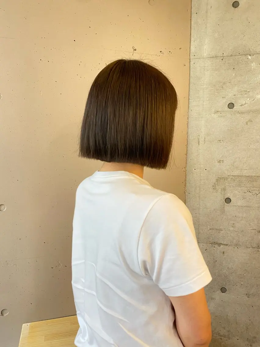 ショート カラー カット ヘアカラー KURUMU 越後匡貴のヘアスタイル