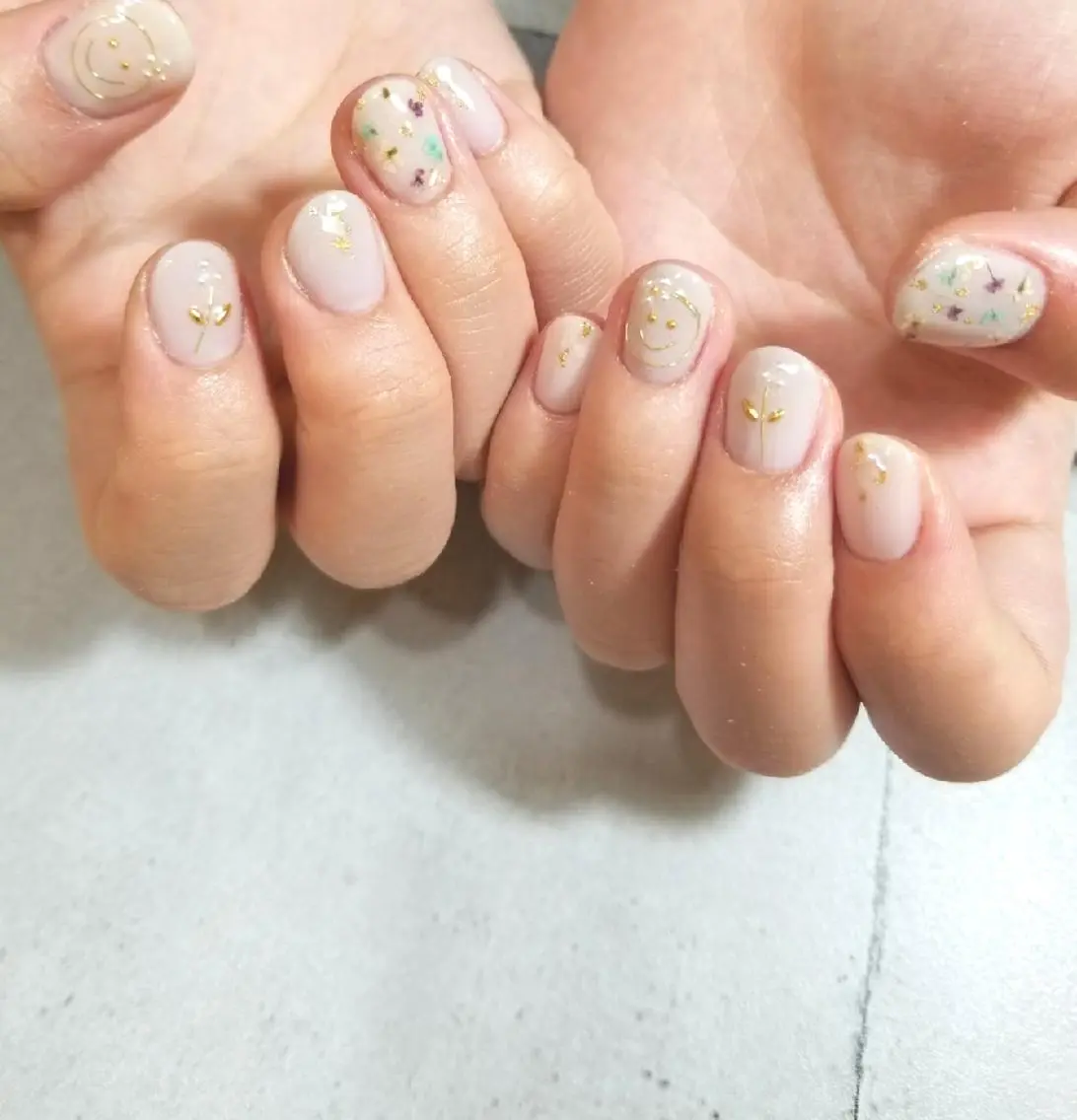 ネイル nijiiro🌈 サトウのネイルデザイン