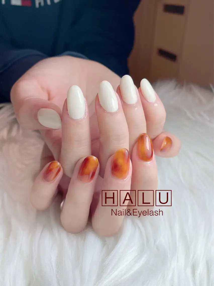 ネイル べっ甲ネイル ホワイト HALU ハルのネイルデザイン